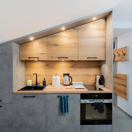 Urban Five #5 - Free Parking - Stylish One-Bedroom Apartments With Kitchen & Parking ヴェリコ・タルノヴォ