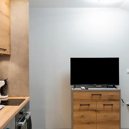 Urban Five #5 - Free Parking - Stylish One-Bedroom Apartments With Kitchen & Parking ヴェリコ・タルノヴォ