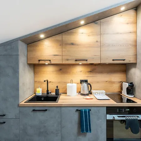 アパート Urban Five #5 - Free Parking - Stylish One-Bedroom Apartments With Kitchen & Parking *