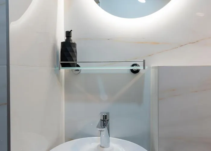 Urban Five #5 - Stylish One-bedroom With Kitchen & Parking Veliko Tarnovo