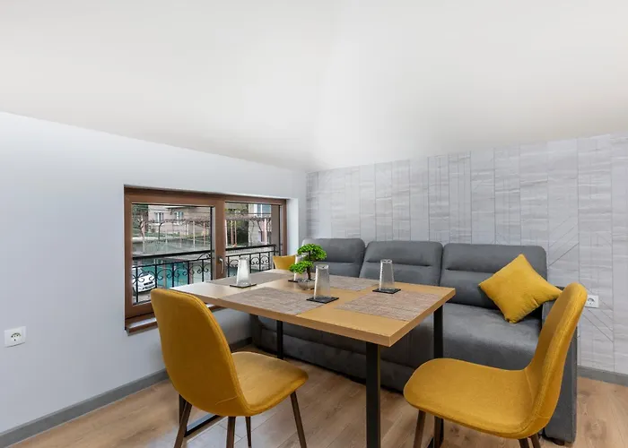 Apartment Urban Five #5 - Stylish One-bedroom With Kitchen & Parking Veliko Tarnovo