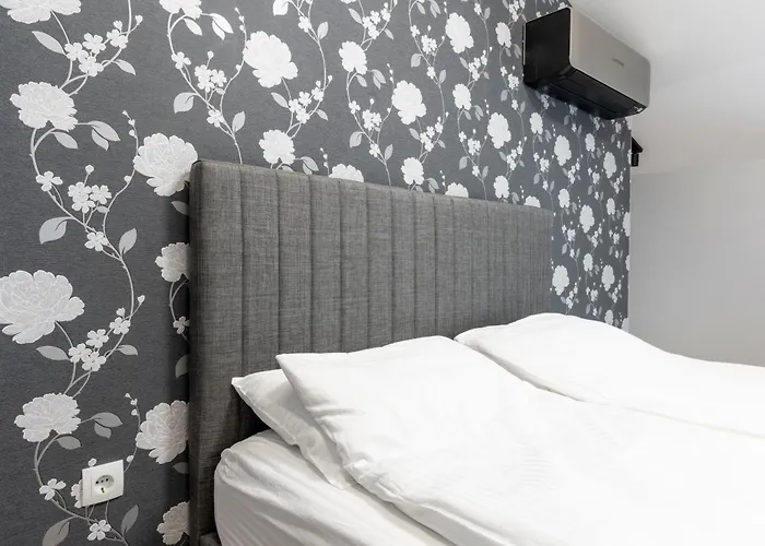 Urban Five #5 - Stylish One-bedroom With Kitchen & Parking Veliko Tarnovo